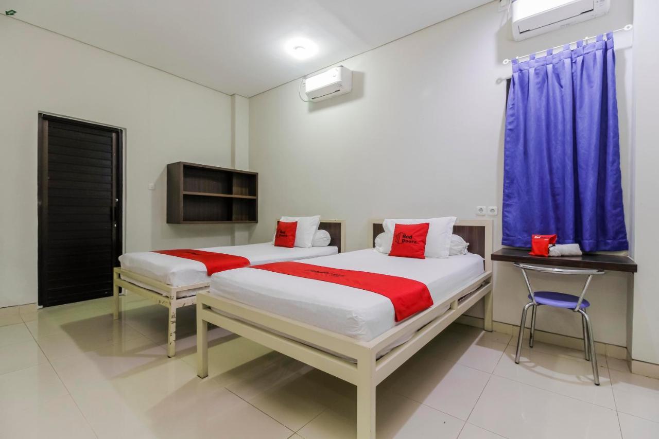 Reddoorz Near Samarinda Central Plaza מראה חיצוני תמונה
