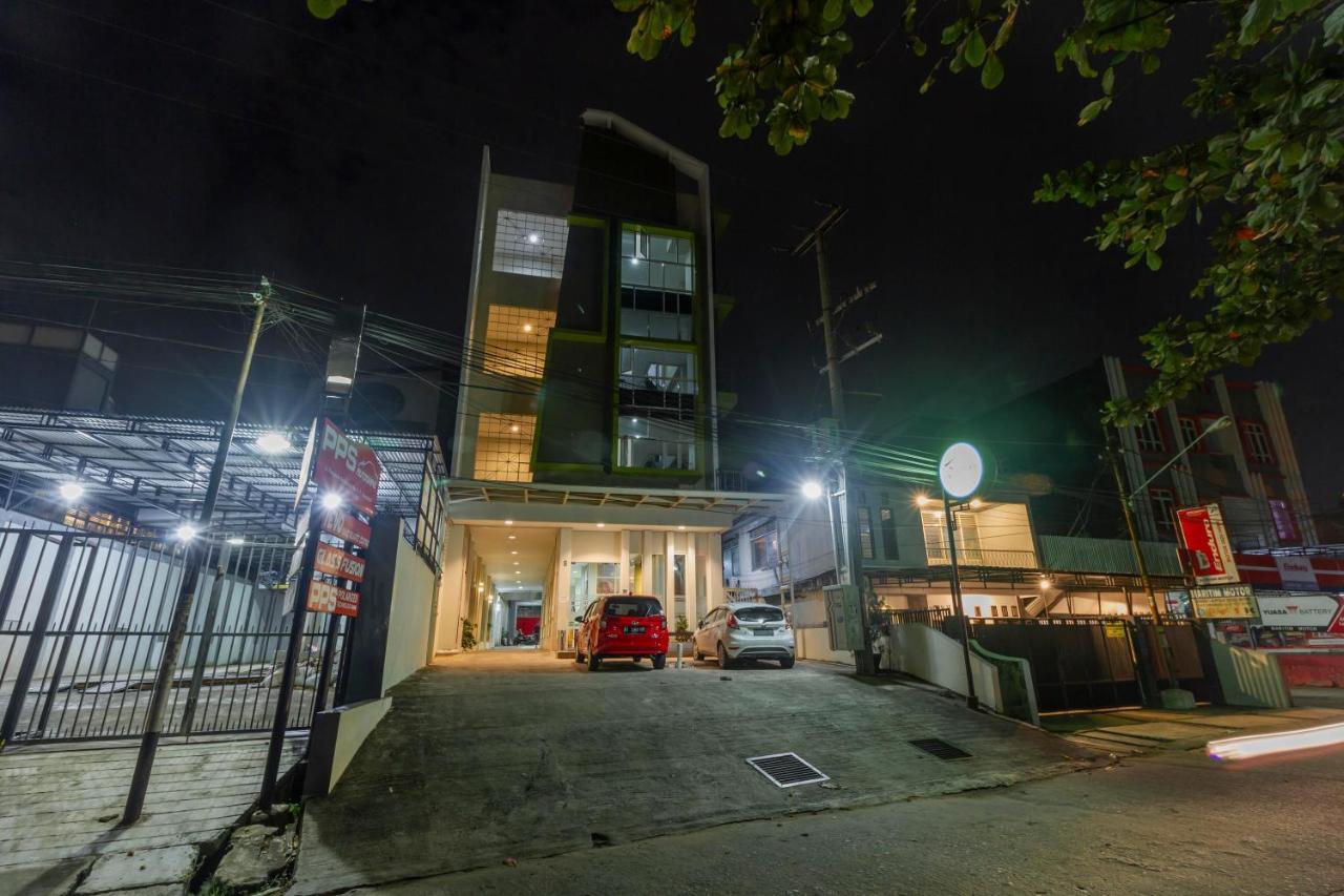 Reddoorz Near Samarinda Central Plaza מראה חיצוני תמונה