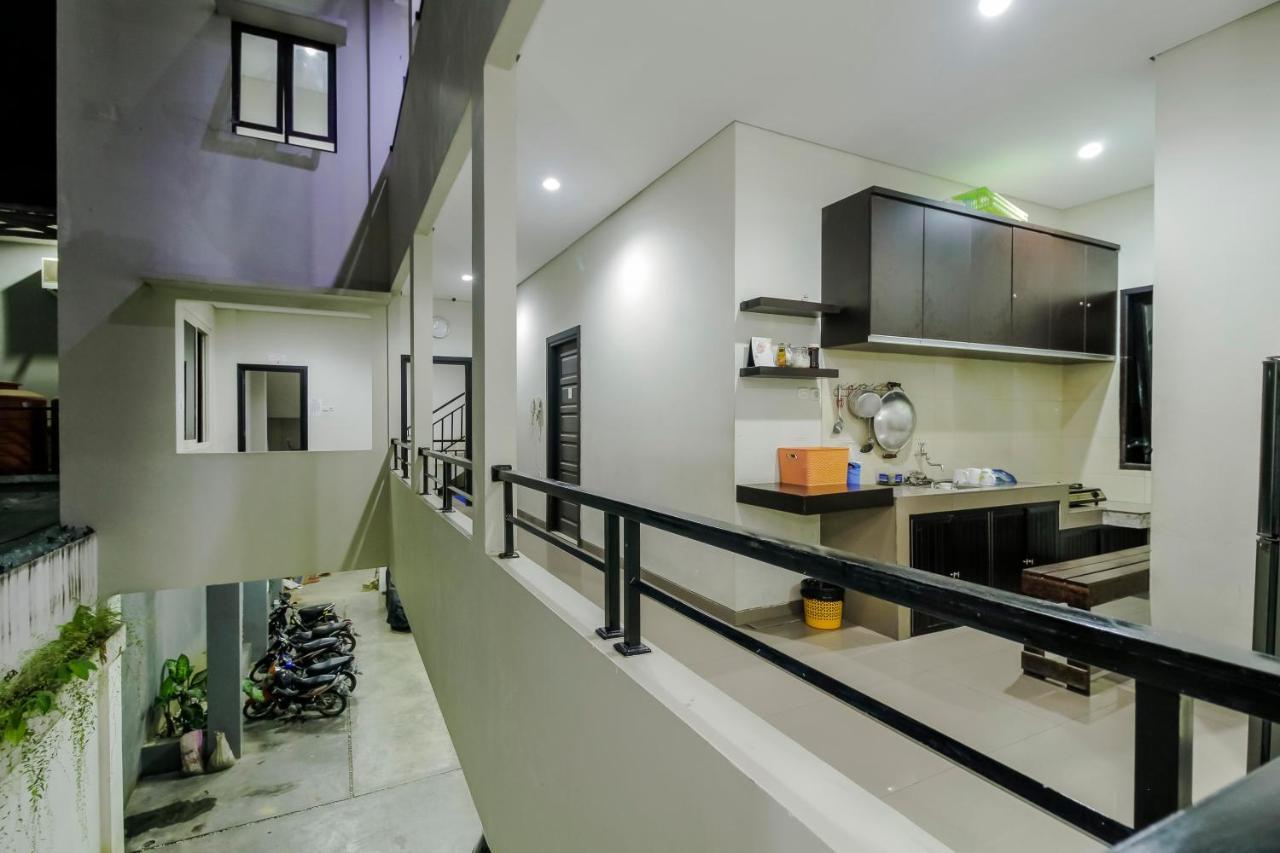 Reddoorz Near Samarinda Central Plaza מראה חיצוני תמונה
